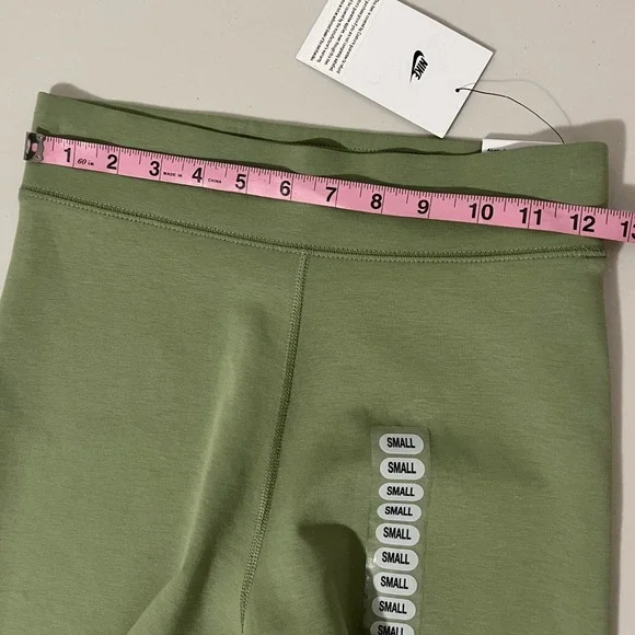 Nike Womens High Rise Tight Fit Biker Shorts Olive Green Size Small - Picture 5 of 9